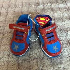 DC Comics Superman Kids Sneakers in Red and Blue size 6